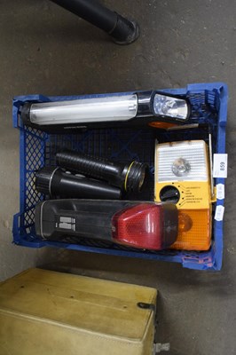 Lot 859 - BOX CONTAINING MIXED TORCHES AND LIGHTS