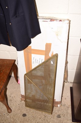 Lot 387 - An air hockey table and a spark guard