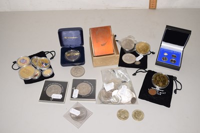 Lot 106 - Mixed Lot: Various British pre-decimal coinage...