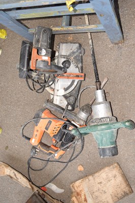 Lot 400 - An Evolution mitre saw, a Von Haus hammer...