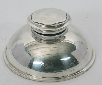 Lot 183 - A George V large silver capstan inkwell of...