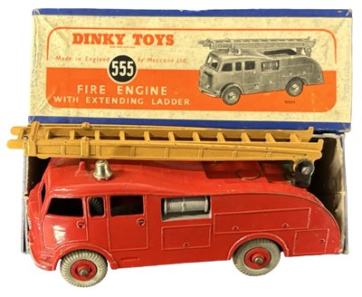Lot 122 - A boxed Dinky Toys 555 Fire Engline with...