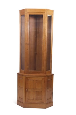 Lot 371 - Lyndon Hammell (Cat & Mouseman) - A 20th...