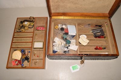 Lot 73 - A jewellery box containing an assortment of...