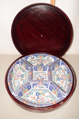 Lot 132 - A boxed hors d'oeuvres dish