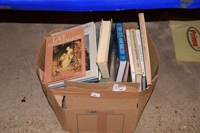 Lot 186 - Box of assorted books