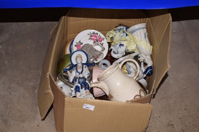 Lot 187 - Box of assorted ceramics