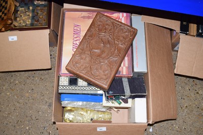 Lot 191 - Box of various modern chess boards and other...