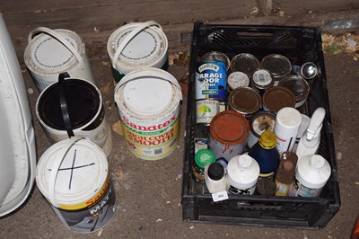 Lot 403 - Mixed lot of garage clearance items paints,...