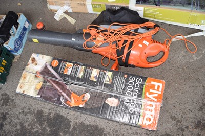 Lot 412 - A Flymo garden leaf vacuum