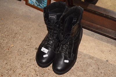 Lot 382 - A pair of Magnum boots UK size 12