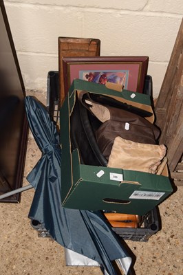 Lot 389 - A box of various assorted items to include...