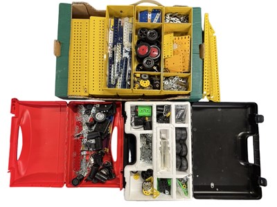 Lot 268 - A large quantity of vintage and modern meccano