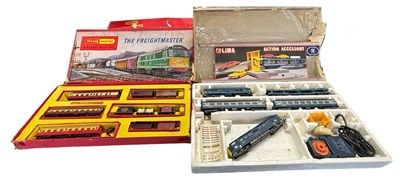 Lot 24 - A pair of 00 gauge train sets, to include:  -...