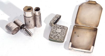Lot 124 - Mixed Lot: George V small silver capstan...
