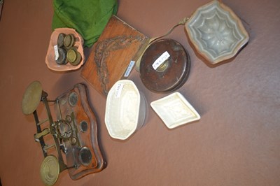 Lot 315 - Box containing a quantity of weights and...