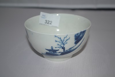 Lot 322 - A small 18th Century Worcester porcelain bowl...