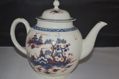 Lot 325 - An 18th Century Liverpool Pennington porcelain...