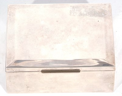 Lot 154 - Continental white metal table cigarette box of...