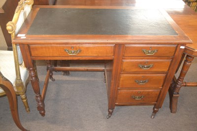 Lot 448 - A late Victorian American walnut single...
