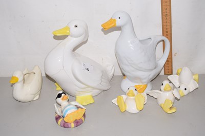 Lot 142 - Mixed Lot: Various assorted duck ornaments