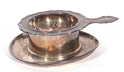 Lot 165 - Mixed Lot: hallmarked silver tea strainer,...