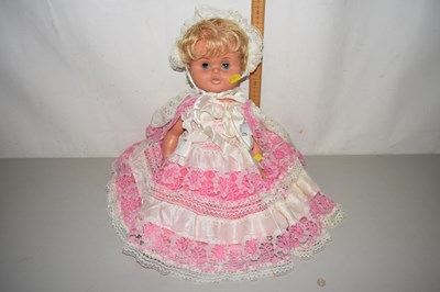 Lot 179 - Vintage rubber bodied doll