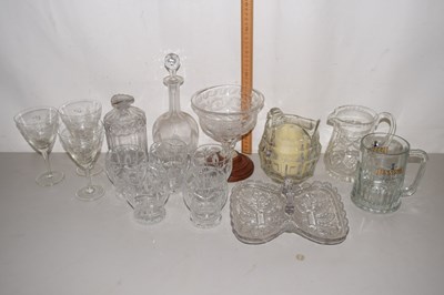 Lot 198 - Mixed Lot: Various assorted glass wares to...