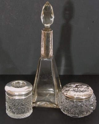 Lot 172 - Mixed Lot: glass scent bottle with silver...