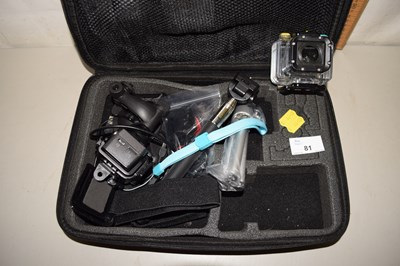 Lot 81 - An underwater camera with travel case