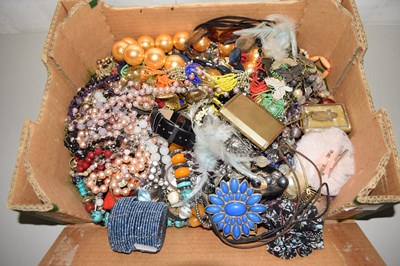 Lot 98 - Box of various costume jewellery