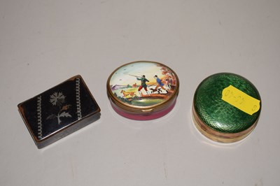 Lot 112 - Novelty pill boxes to include an enamel example