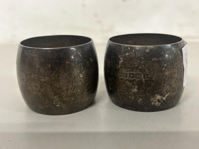 Lot 118 - A pair of bulbous form silver napkin rings