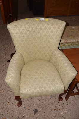 Lot 273 - A cabriole legged bedroom chair