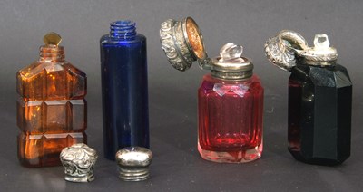 Lot 189 - Mixed Lot: cranberry faceted glass scent...