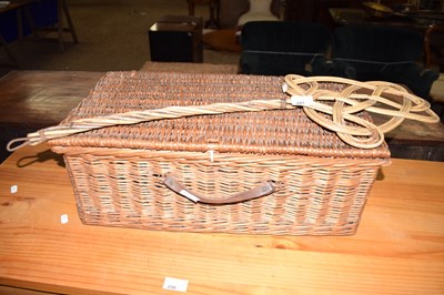 Lot 297 - Vintage picnic hamper and carpet beater