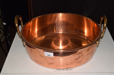 Lot 795 - A copper pan