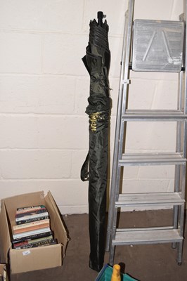 Lot 946 - A fishing umbrella