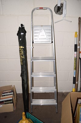 Lot 947 - Folding aluminium ladder