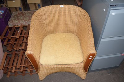 Lot 821 - A wicker chair
