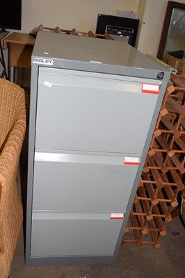 Lot 822 - Three drawer filing cabinet