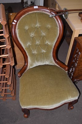 Lot 824 - Button spoon back mahogany framed chair