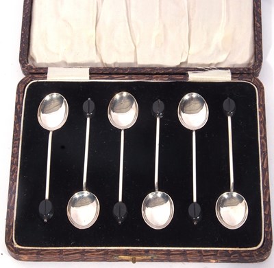 Lot 202 - Cased George V set of six silver bean end...