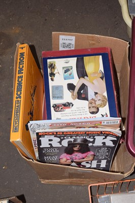 Lot 855 - Books and assorted magazines