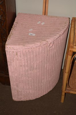 Lot 897 - A pink laundry bin and assorted household linens