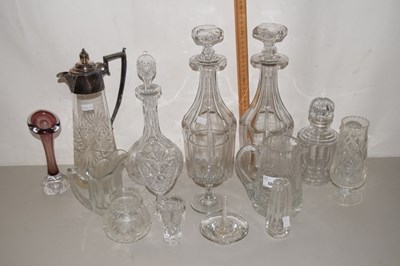 Lot 500 - A quantity of various cut glass including...