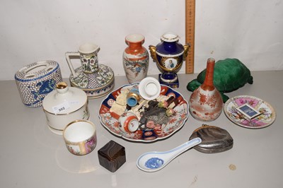 Lot 502 - Mixed lot of various ceramics, small...