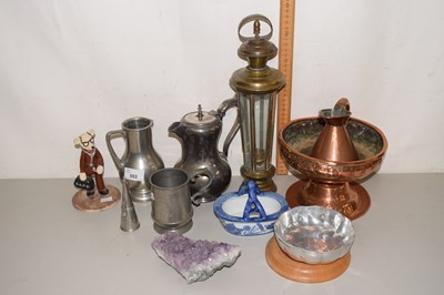 Lot 553 - Mixed Lot: Ceramics and silver plated wares...