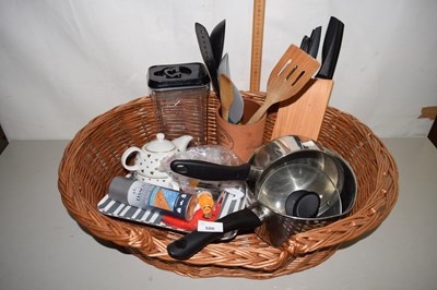 Lot 580 - Mixed Lot: Small dog basket, kitchen wares,...