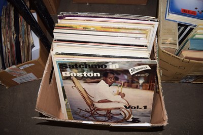 Lot 628 - Box of various vinyl LP's to include Glen Miller